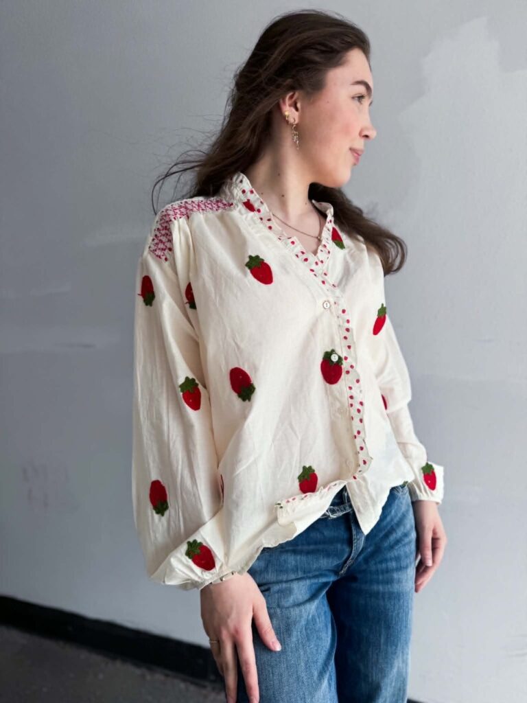 Qnuz Boheme Shirt Cherry