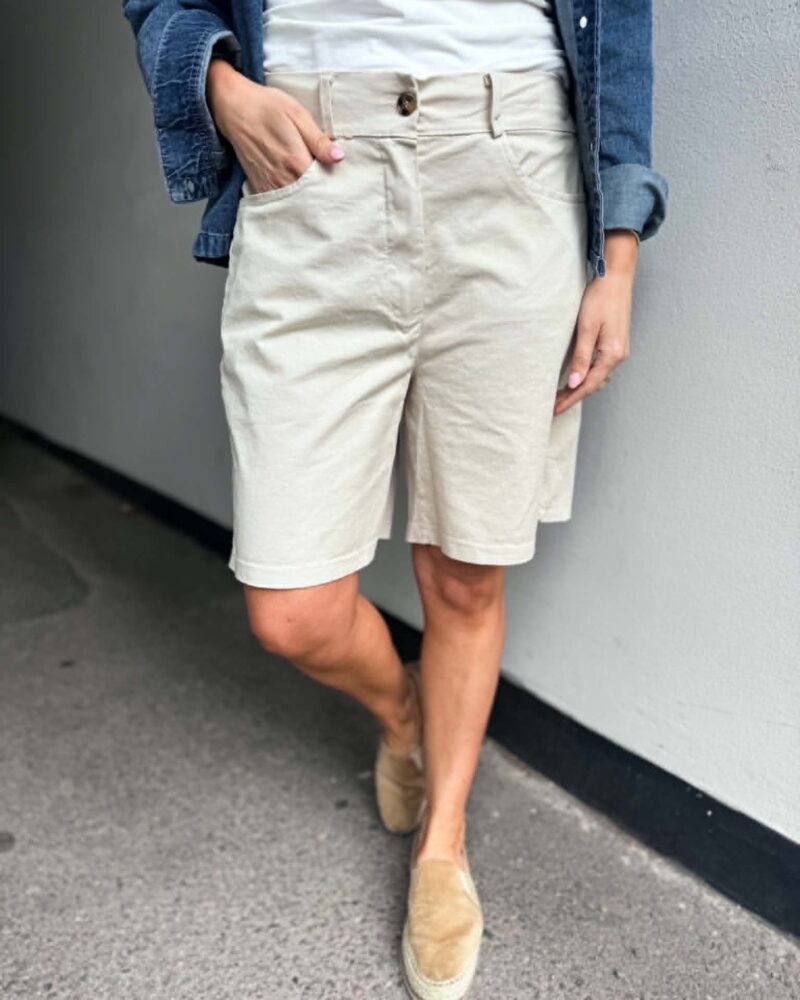 Marta Du Chateau Ulrikke Shorts Beige