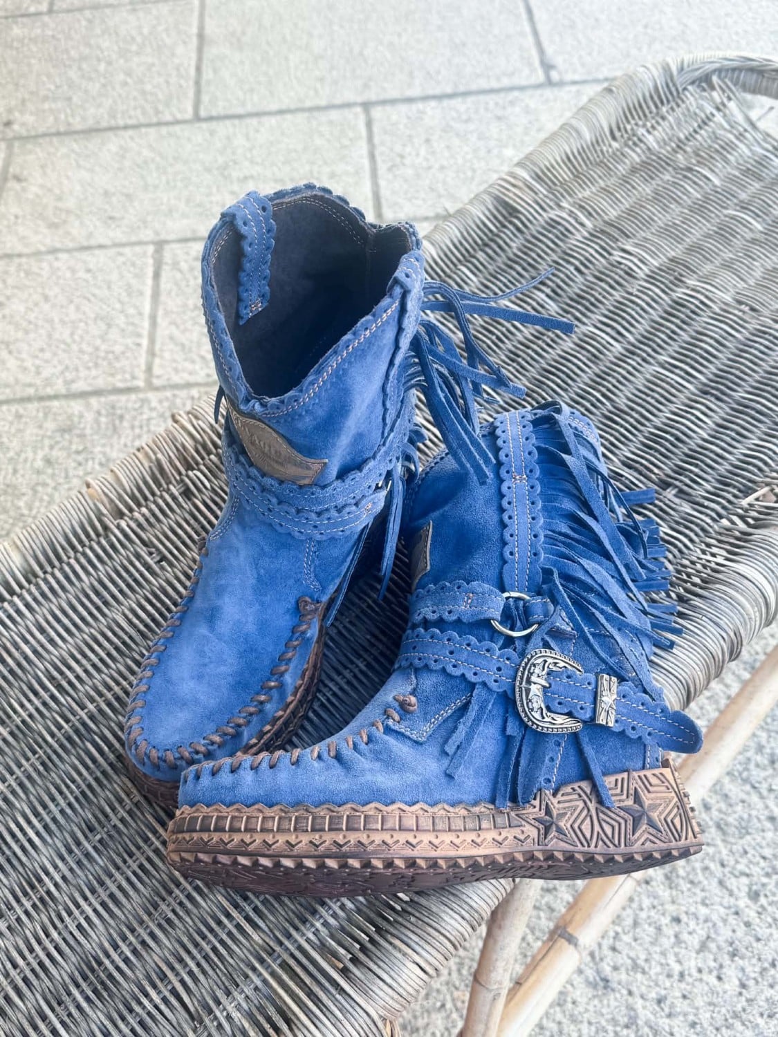 El Vaquero Moccasin Boots Arya Silverstone Ocean