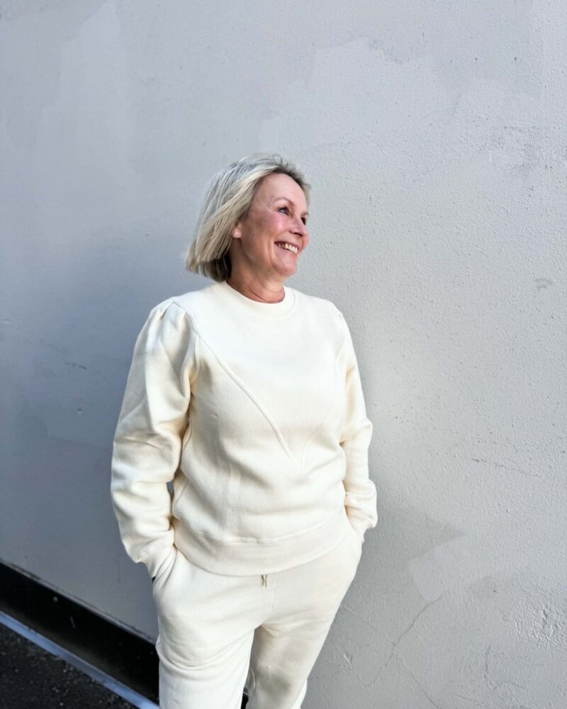 Katrin Uri Studio Sweatshirt Beige