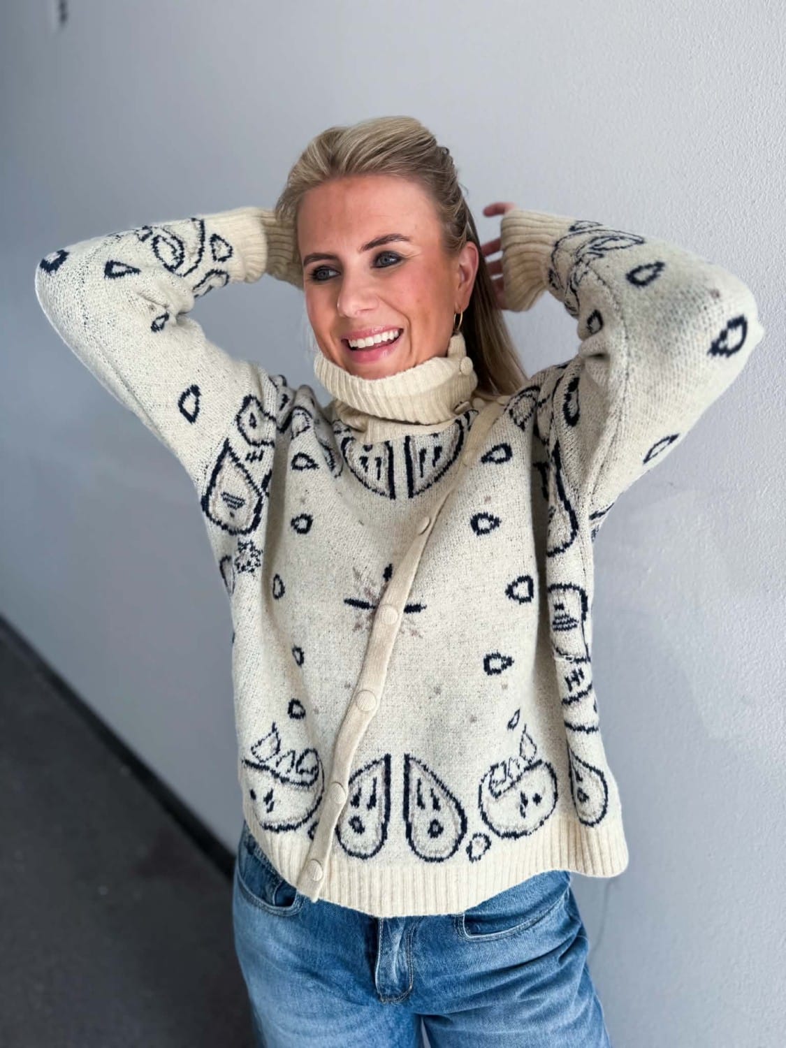 Miss Bon Paisley Sweater Button Off White
