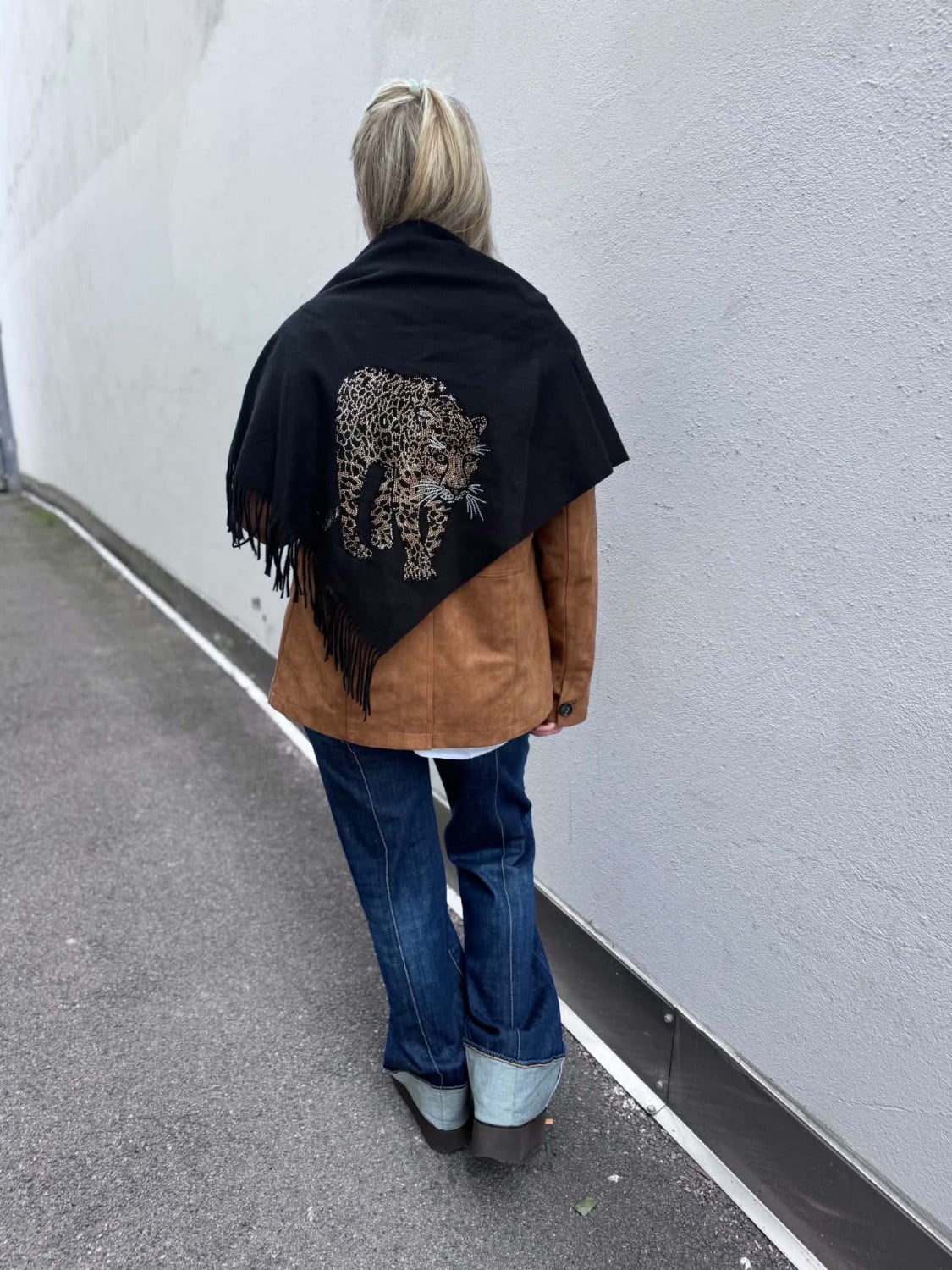 Found By Villa Flamingo Tiger Scarf Black