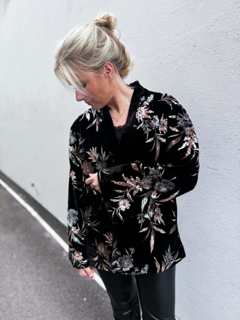 Found By Villa Flamingo Velvet Black