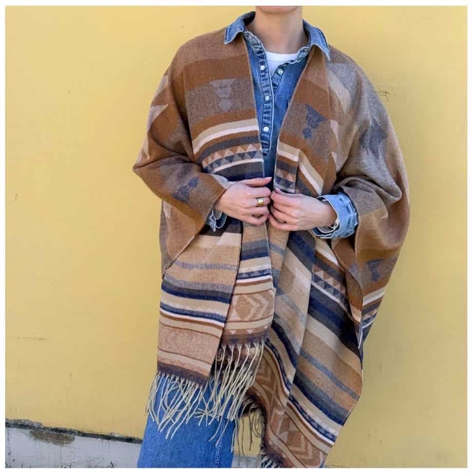 Noma Inka Poncho Kamel/Creme/Blå