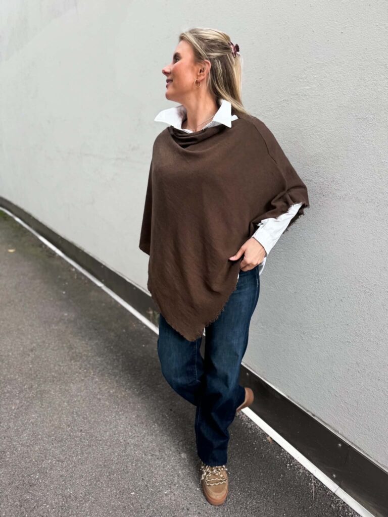 By Basics Poncho 1001 Chestnut