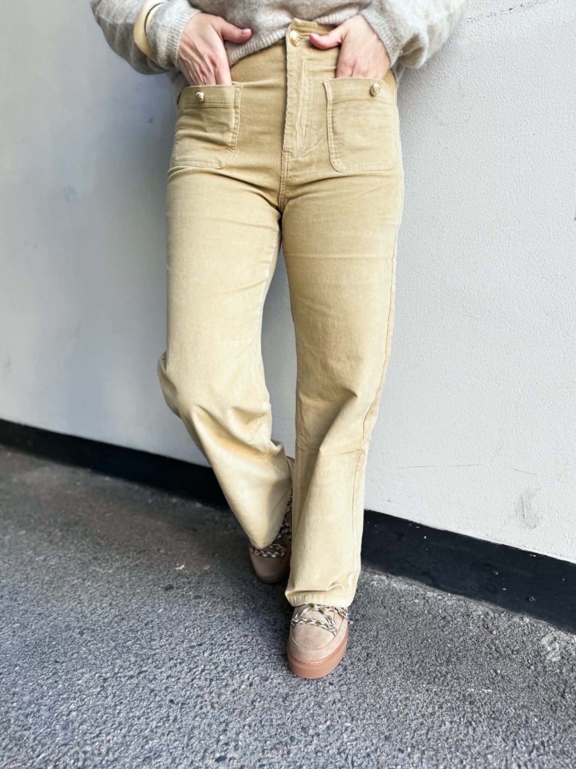 Miss Bon Cord Pants Beige