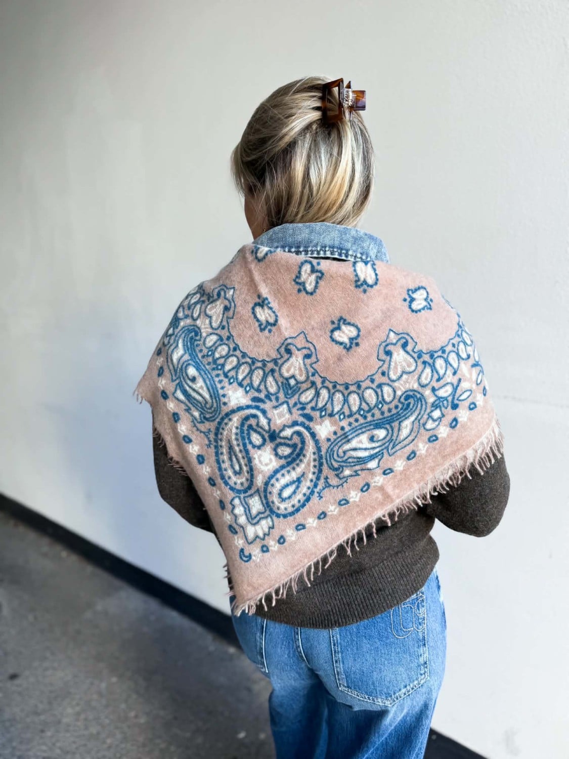 Von Goat Bandana Calvina Paisley XL Fringles Brown
